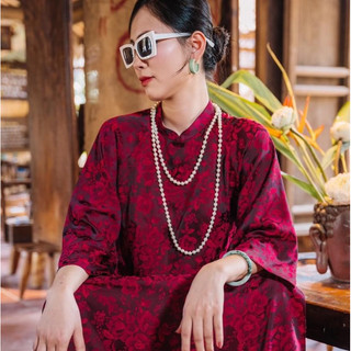ÁO DÀI CÁCH TÂN GẤM HOA