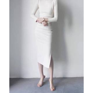 Váy xếp ly eo cổ thuyền xẻ Eclipse Clothing