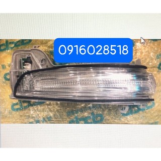 Xi nhan gương Toyota Innova 2018 2019 2020 2021 2022, đèn thay thế