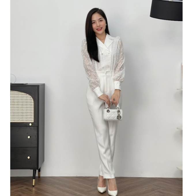 Áo Sơ Mi Nữ 𝐂𝐂𝐇𝐀𝐓 Cổ 2 Ve Ren Phối Thô Chất Liệu Cao Cấp 23FDR8009ST