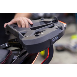 Baga sau HRX - GIVI