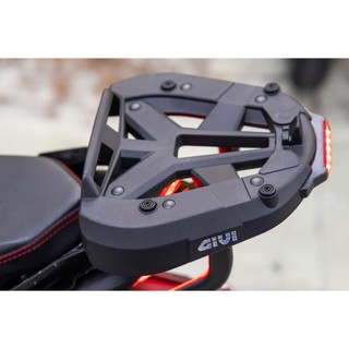 Baga sau HRX - GIVI