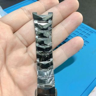 Dây đồng hồ bằng đá thay cho dòng RD 6604