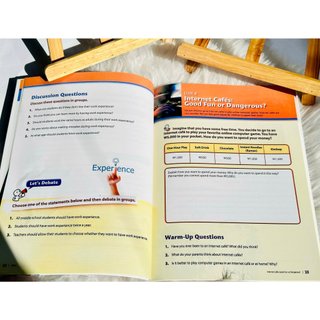 Bộ Nhập khẩu - DEBATING CHALLENGE 3q - Tặng Mp3 & Answer Key