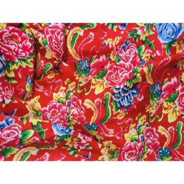 Vải con công đỏ trang trí tết
