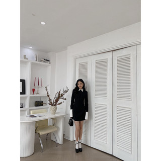 Váy cổ cà vạt đen 549