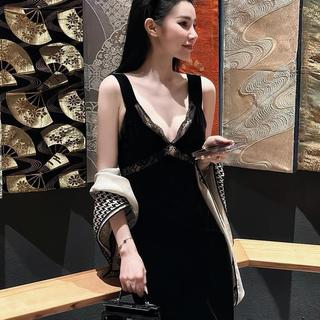 Váy 2 Dây Nhung Phối Ren Đuôi Cá (Kèm Mút)