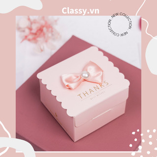 Hộp giấy mini 5 cm tự gấp hình hộp vuông, gắn Ruy băng Classy ; in họa tiết sang trọng Q542