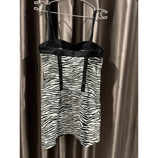 Đầm body gueeess auth size 3 used