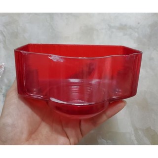 Chụp đuôi đèn sau xe CD hàng dầy, loại tốt.