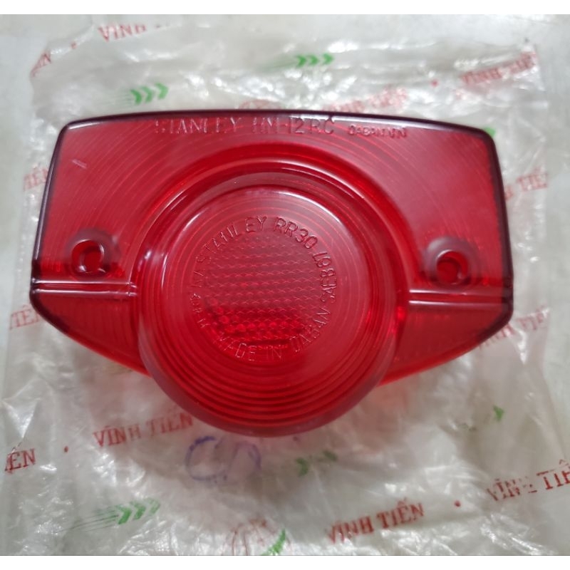Chụp đuôi đèn sau xe CD hàng dầy, loại tốt.