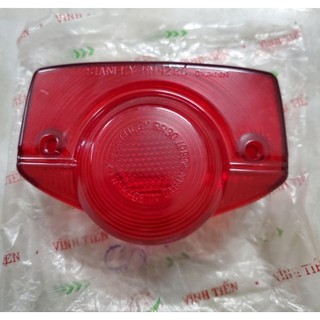 Chụp đuôi đèn sau xe CD.