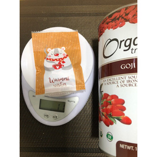 10g kỳ tử/10g hạt chia/30g đường phèn/20g táo thái lát sấy/