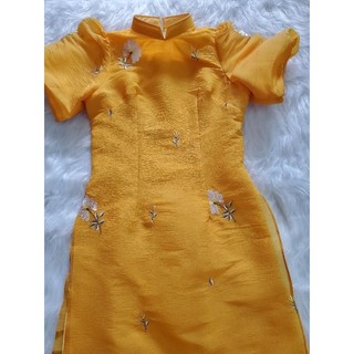 Bộ áo dài tơ 4 tà mặc tết