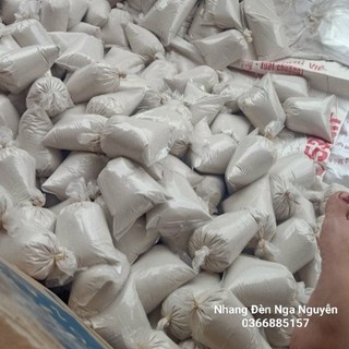 Cát trắng đặt lư hương,bát nhang