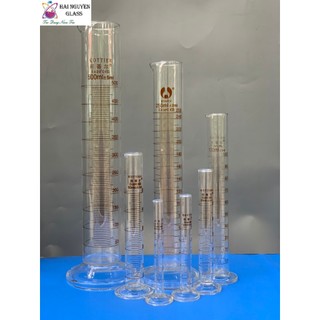 Ống đong thuỷ tinh chịu nhiệt 10ml 25ml 50ml 100ml 250ml 500ml có mỏ, có vạch chia thể tích, chân đế chắc chắn dày dặn