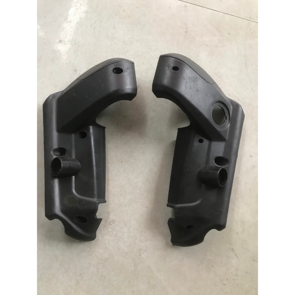 Mặt nạ ốp xi nhan xe điện 133 đời cũ