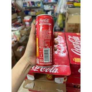 Thùng 24 lon Coca - cola 235ml/320ml