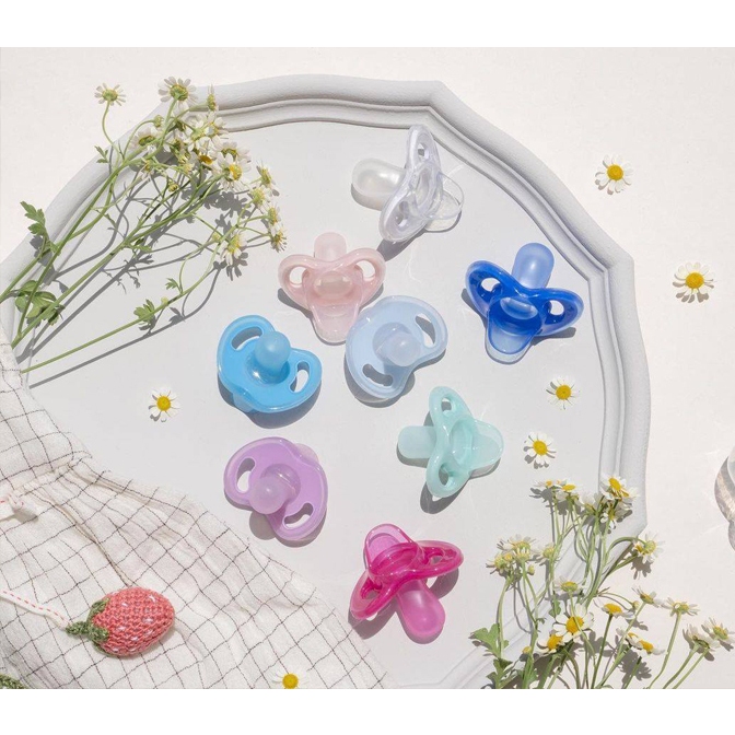 Ty Ngậm Silicon Siêu Nhẹ Tommee Tippee Ultra Light Cho Bé 0-6, 6-18, 18-36 Tháng