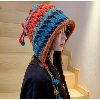 Mũ len đan tay phối màu độc đáo