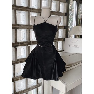 Đầm đen đi tiệc cổ yếm 4 dây chéo khoét eo
