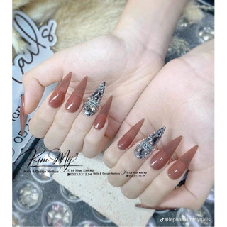 Nailbox thiết kế thạch cam đính đá