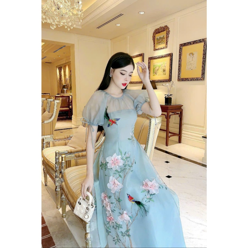 Áo dài cách tân màu tay thiết kế tay ngắn chất tơ phối voan, họa tiết đính kết 3D - Áo Dài Tết H&T