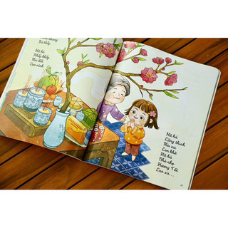Sách-Bên cửa ngắm Xuân (Kim Đồng)