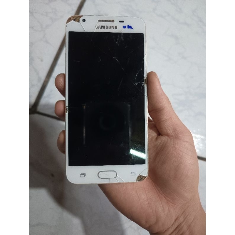 Cụm xác Samsung J5 prime sống zin hư màn hình