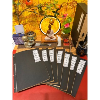 Sổ tay chép kinh COMBO 08 vở chép Kinh in mờ (Kèm Vòng 108 hạt + Lá Bồ Đề +Hộp đựng + Bút) -Tuệ Anh