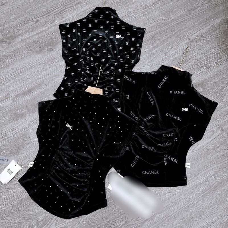 Áo nhung cổ lọ in logo bling bling sang chảnh co dãn mạnh 💋💋💋1y Áo nhung rúm eo cổ leo 3P kèm tag cài sang chảnh