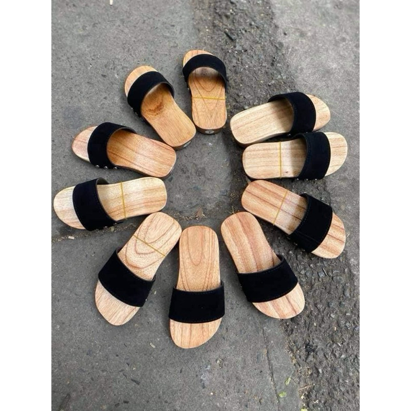 Guốc eo bé nhung đen