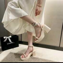 giày sandal gót đúp cao 6-7cm hàng quai mềm êm chấn chéo gót xinh mã mớigắn đá 3cm WINDY CG-0613