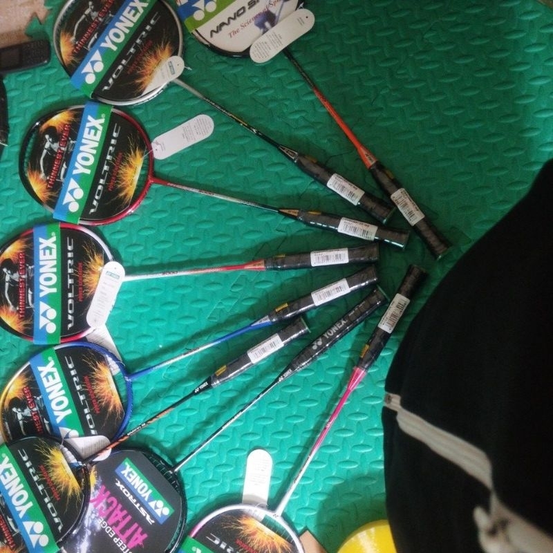 Vợt cầu lông yonex cước đan sẵn