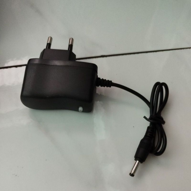 cốc sạc 3.5mm cho đèn bin -loa v.vv