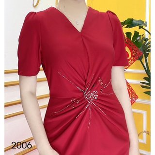 Đầm EMY EM2006 Xoè Đỏ Xoắn Eo