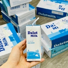 Vỉ 4  Hộp Sữa Tươi Tiệt Trùng DALAT MILK 180ML
