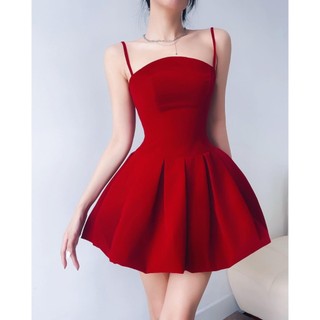 Đầm nữ hai dây đỏ quyến rũ