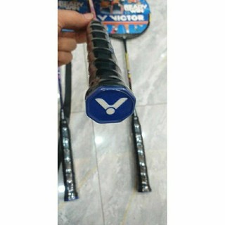 vợt cầu lông đơn victor đã căng sẵn tặng kèm quấn cán và bao đựng vợt