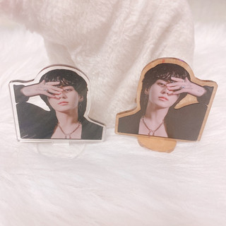 BTS - Keyring RM và Standee JK (có sẵn)