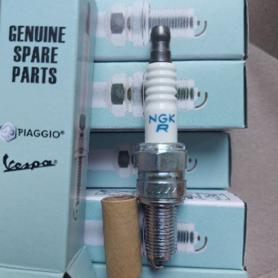 Bugi NGK cho Exciter 150, Piagio Vespa ...