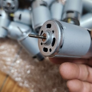 motor rs390 trục có ren hàng mới 7.4v motor máy sinh tố