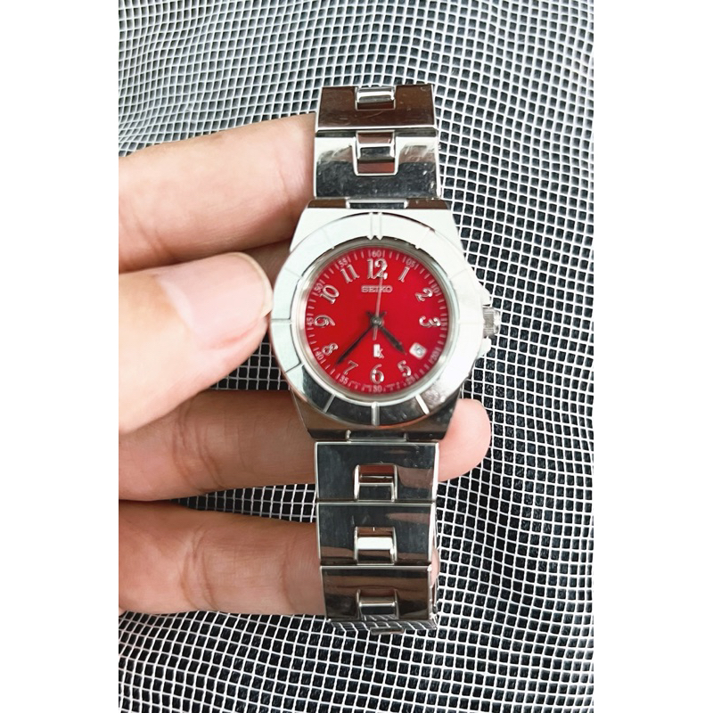 Đồng hồ nữ xinh máy pin 2hand vintage - Seiko LK mặt đỏ - size 30mm