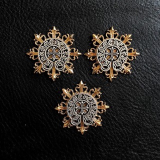 Đinh tán logo chrome hearts