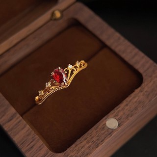 [littlebrown] Set nhẫn mạ vàng vương miện đá đỏ
