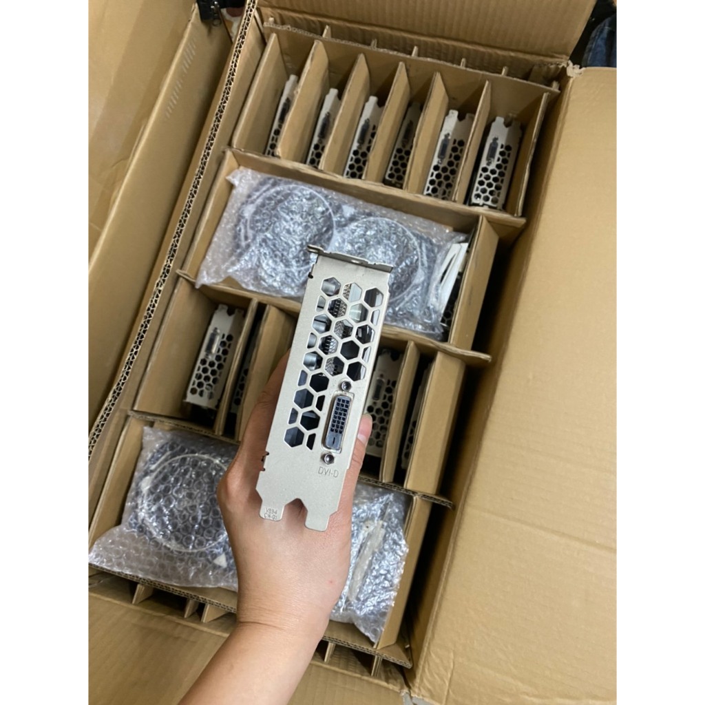 Cac hinh VGA RX 570/4g dr5 hang dep-giao ngẫu nhiên các hãng-cac chay cổng DVI | BigBuy360 - bigbuy360.vn