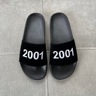 Dép 2001 nam nữ quai ngang nỉ năm sinh dép hot trend tôn da nịnh chân