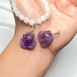 charm hoa sen thach anh tím