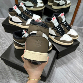 Giày sneaker Jo.rdan travis nâu cao ( giá chưa kèm box bảo vệ )
