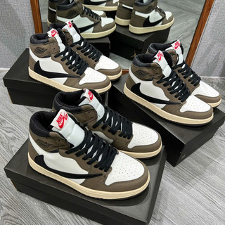 Giày sneaker Jo.rdan travis nâu cao ( giá chưa kèm box bảo vệ )